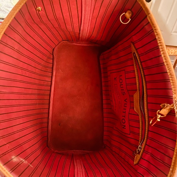 🌹Louis Vuitton  Bay Brown
Pink Rose Ballerine Chain Tote Bag Purse✨(LE Rare) - Picture 12 of 17